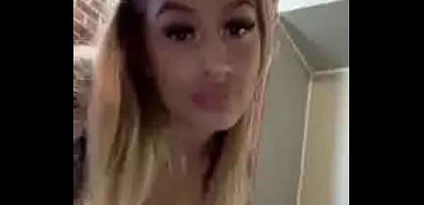  Teen Showing Her Boobs On Periscope - Sam-Ana474